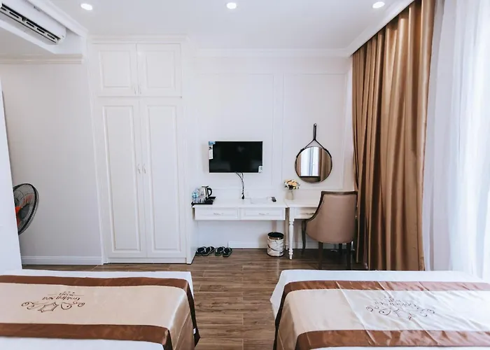 Khách sạn Golden Sea 3*
